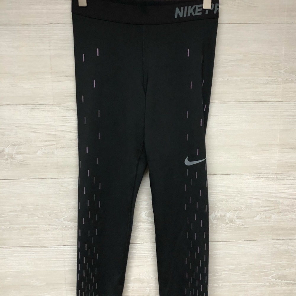* | Nike | Pro leggings. Size S.